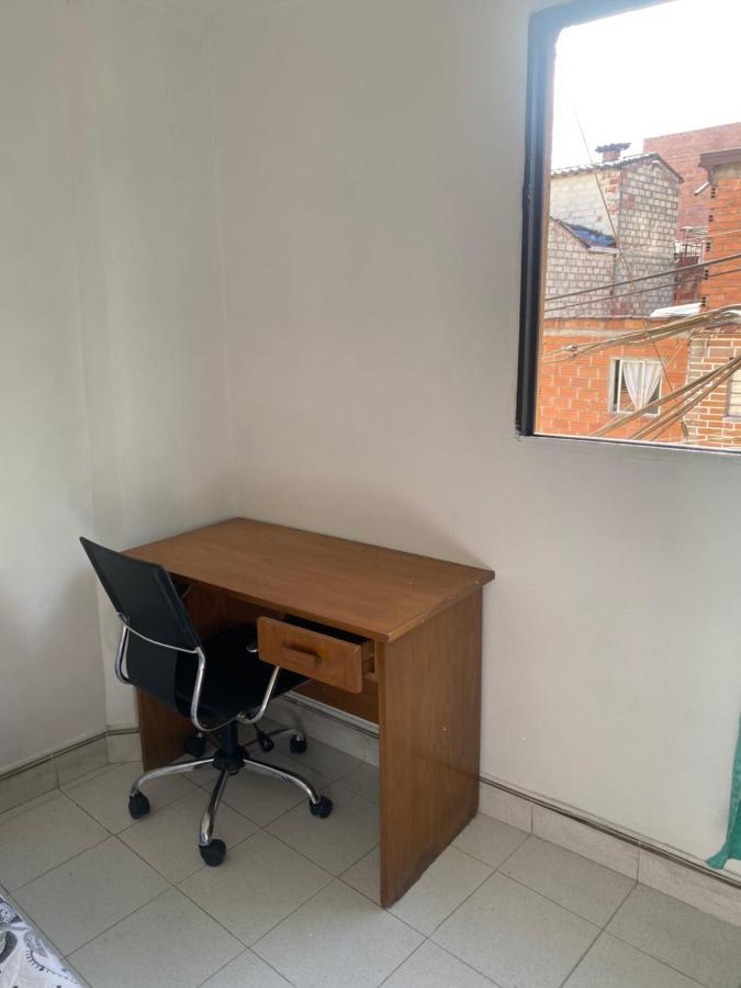 Hostel Kumho Home Medellín Buitenkant foto